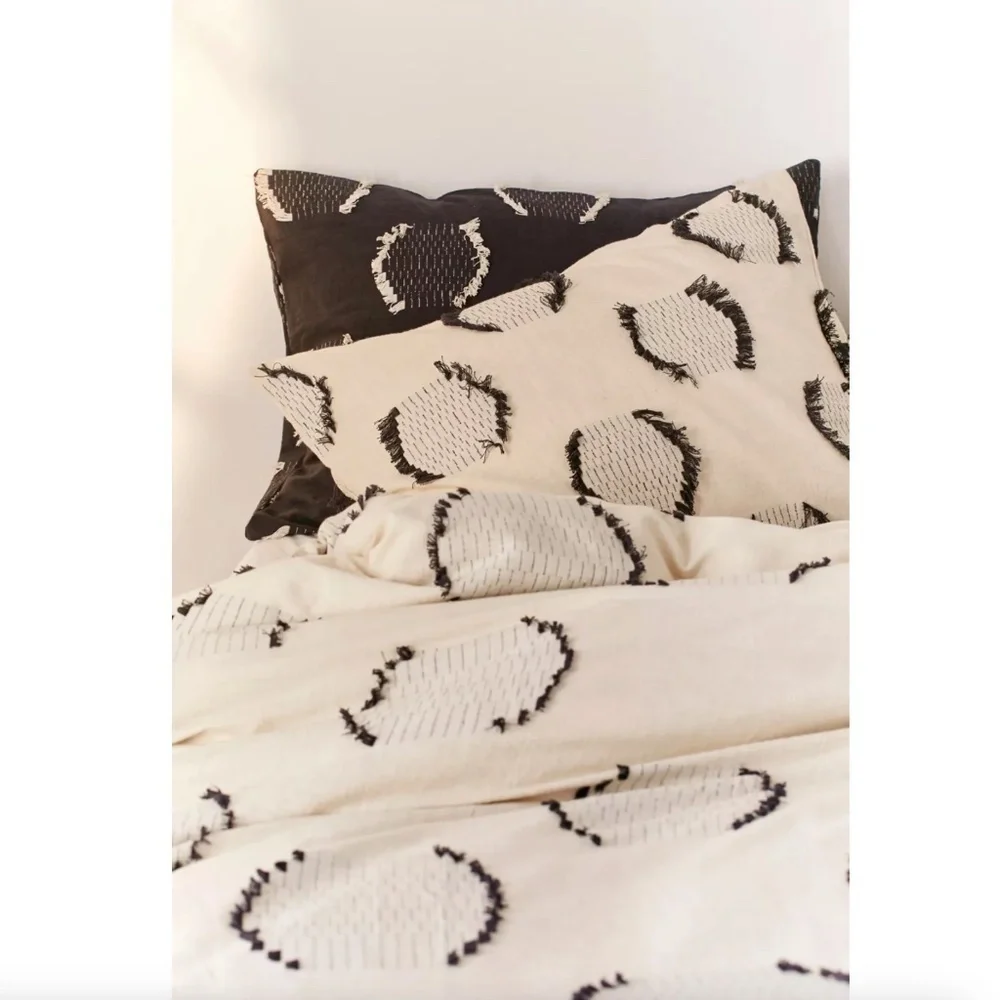 Urban Outfitters Jacquard Circles Duvet Cover Cream Black Cotton Size Full/Queen